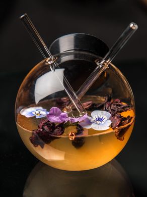 Martin Jakobsen designs spherical Quido cocktail glass